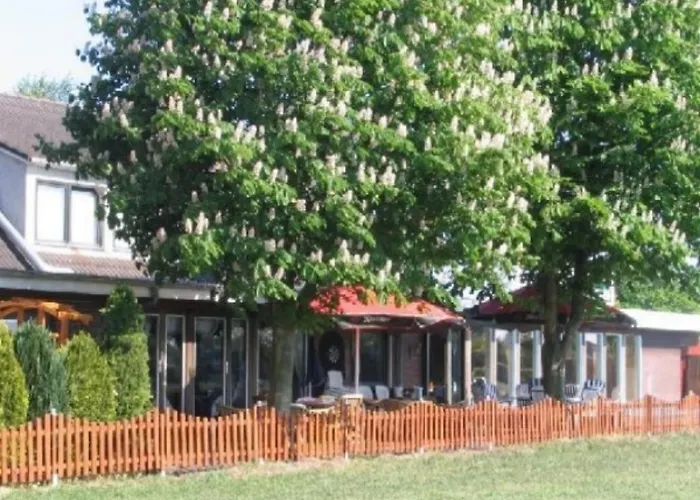 Landgasthaus Fecht 2* אאוריך